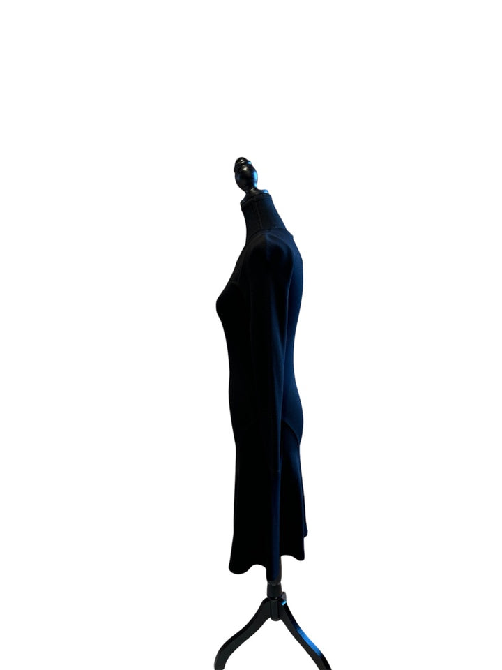 noir THEORY Robes, 2