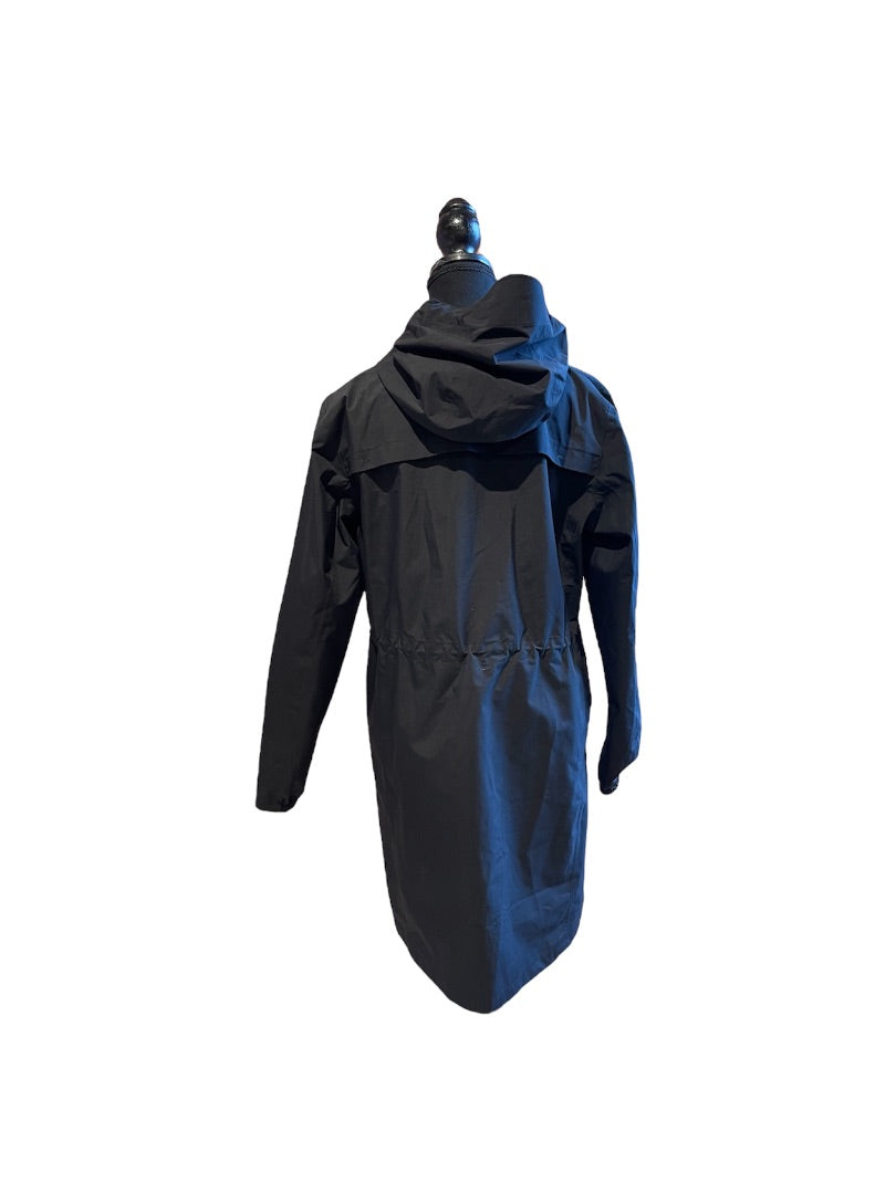 Manteau noir LOLE, Moyen