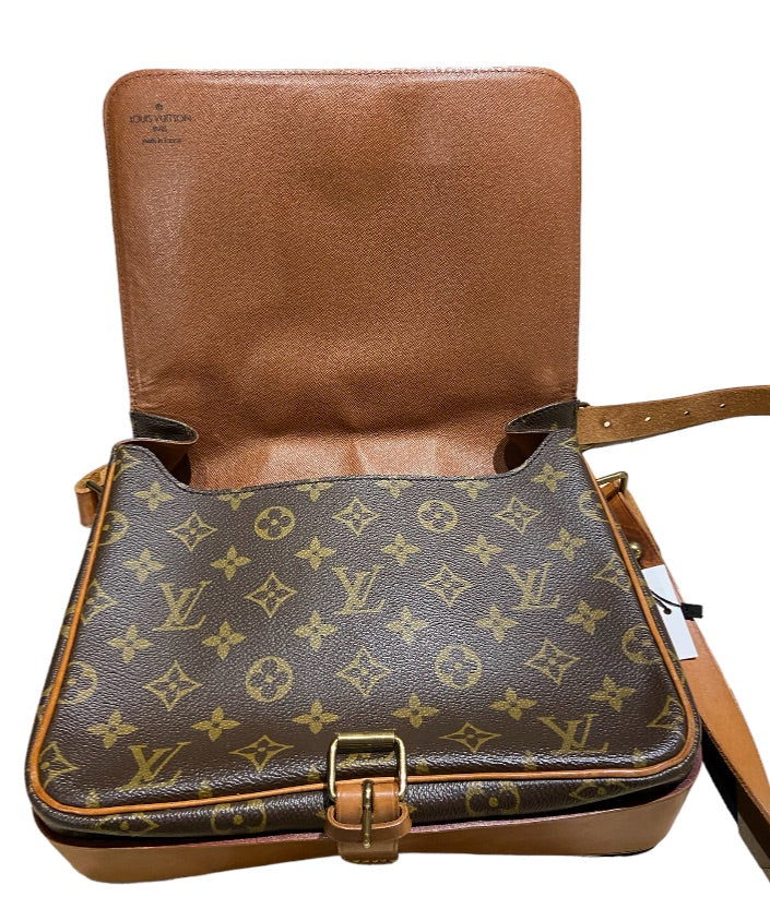 Brun LOUIS VUITTON Sacs, O/S