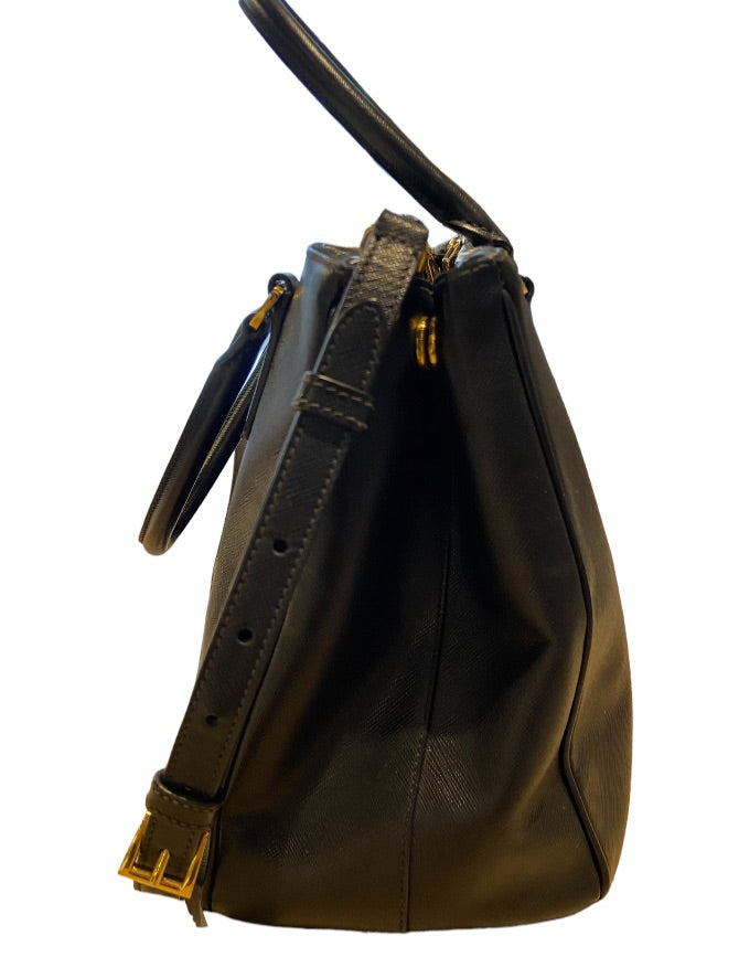 noir PRADA Sacs