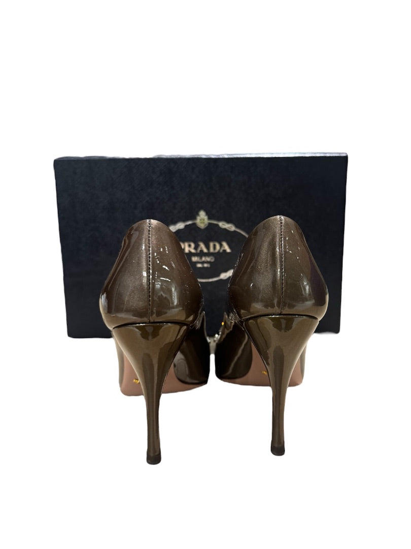 Chaussures PRADA en bronze, 35,5